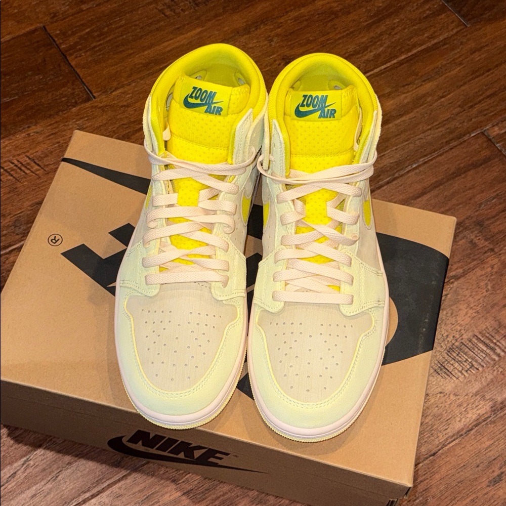 Size 10 Nike Zoom Air High-Tops - Yellow and White (Worn Once) - Picture 13 of 13